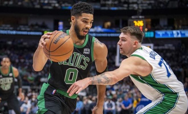 波士顿凯尔特人训练开放日，赛后造点机会引欢呼，全明星赛在即，轮换策略成焦点的简单介绍